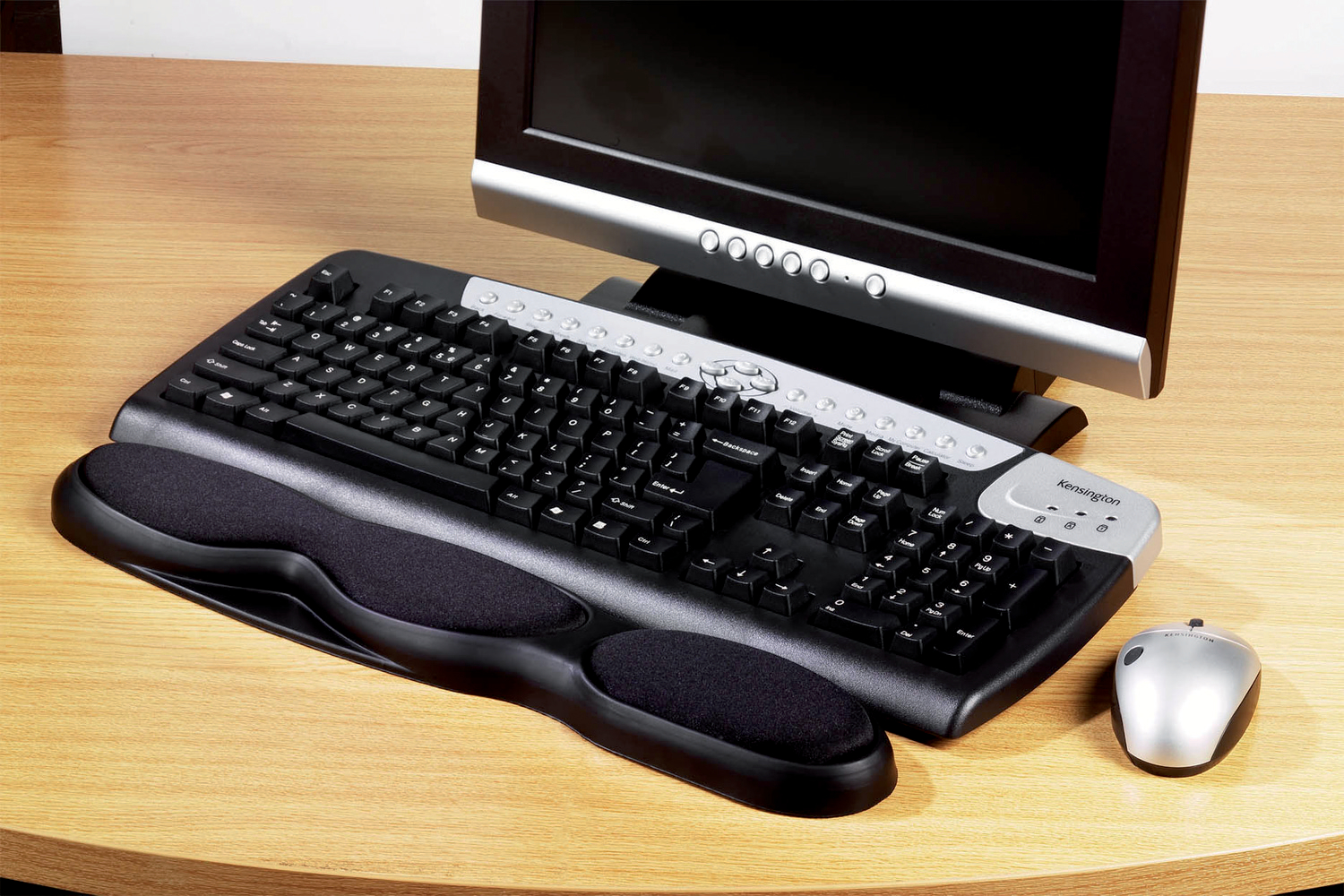 K:KEYBOARD GEL WRIST REST BLACK