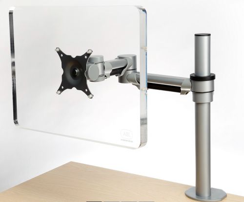 Single monitor arm, manually adjustable. Silver. Single monitor arm, manually adjustable. Silver.