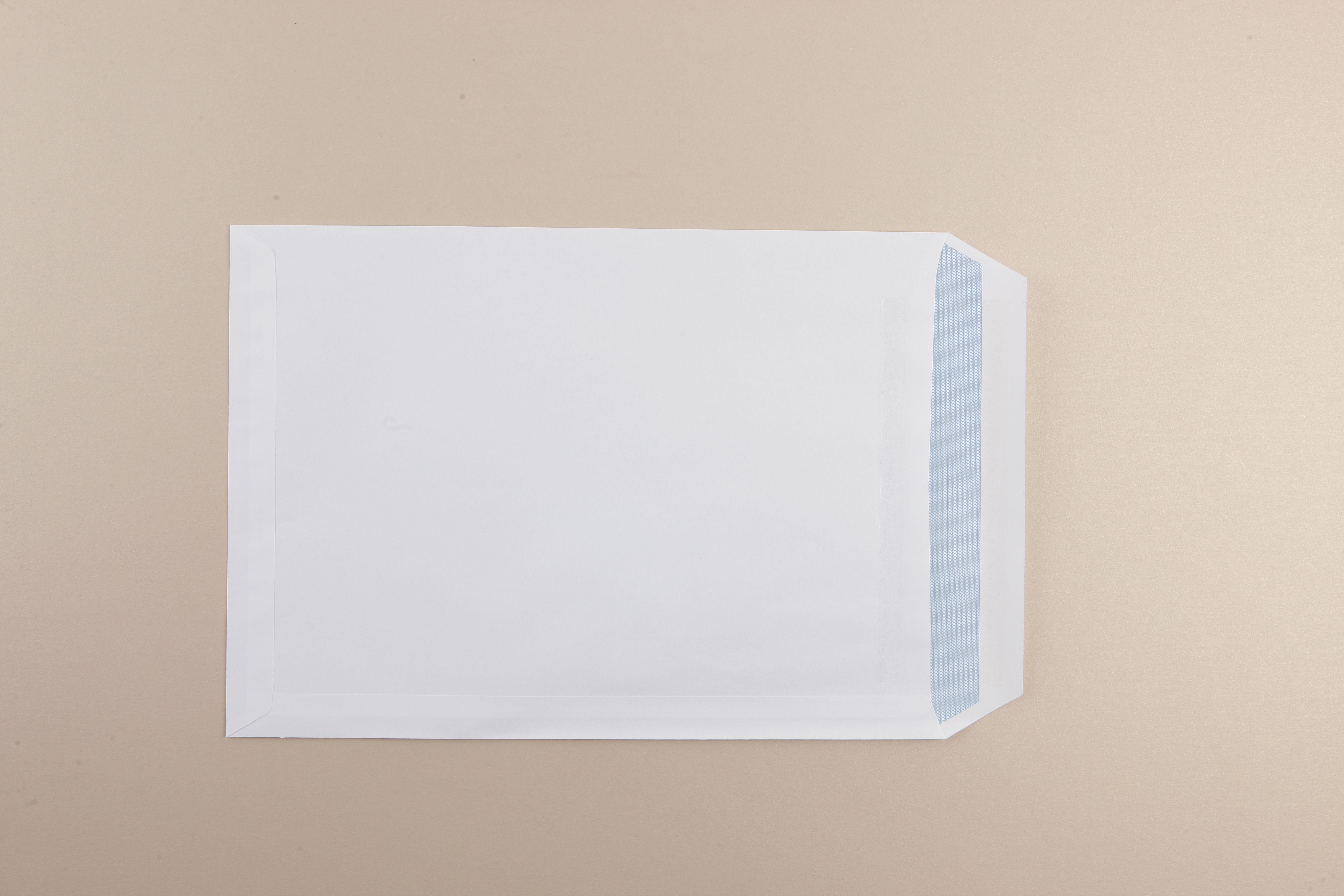 Opportunity White Self Seal Envelope C4 324mmx229mm Heavy Weight Boxed 250