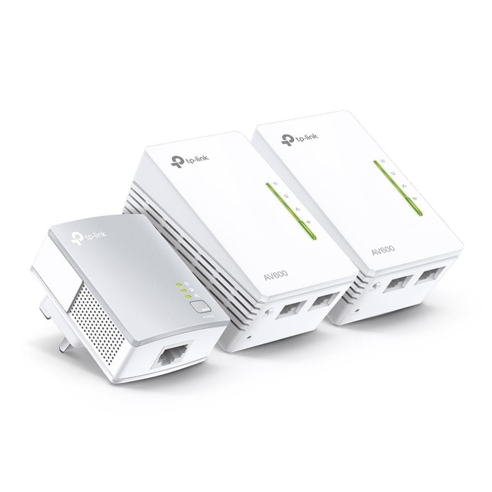 TP Link TL WPA4220 Powerline Universal WiFi Range Extender 2 Ethernet Ports Network Kit