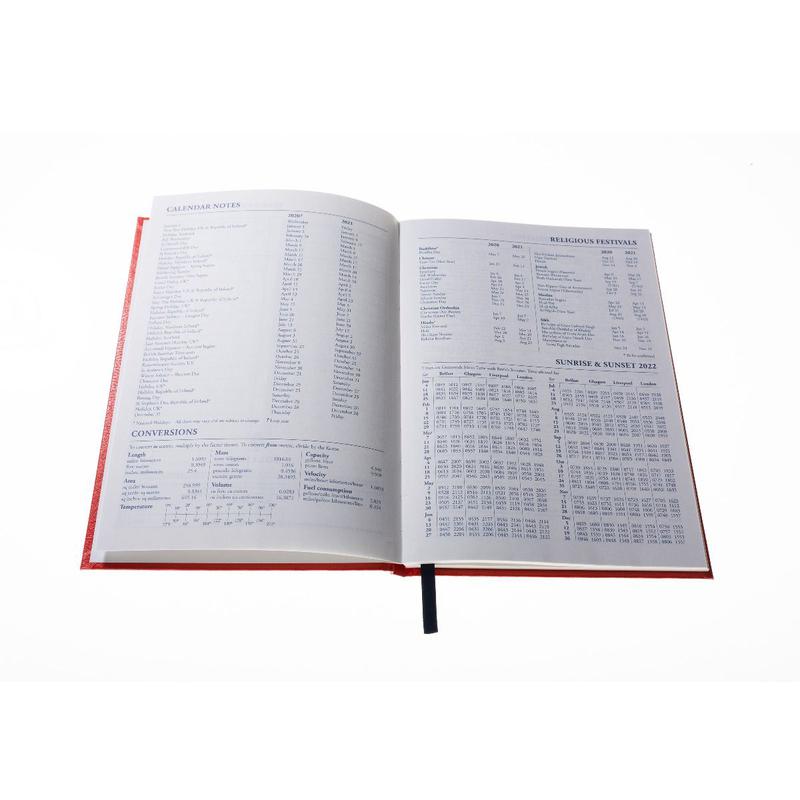 Collins Standard Desk 40 A4 Week To View 2022 Diary Red 40.15-22
