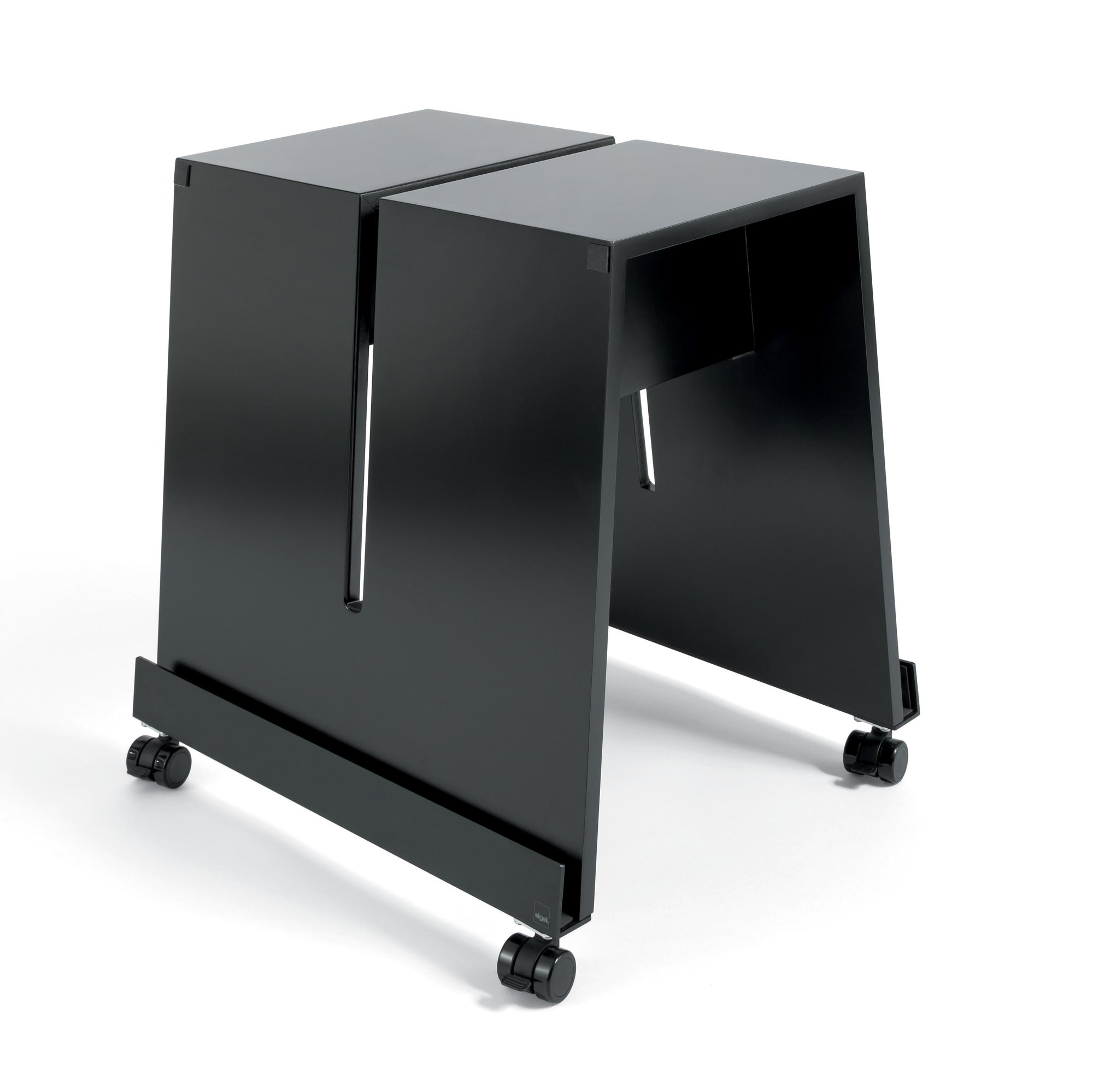 MEET UP STAND BLACK 523X464CM