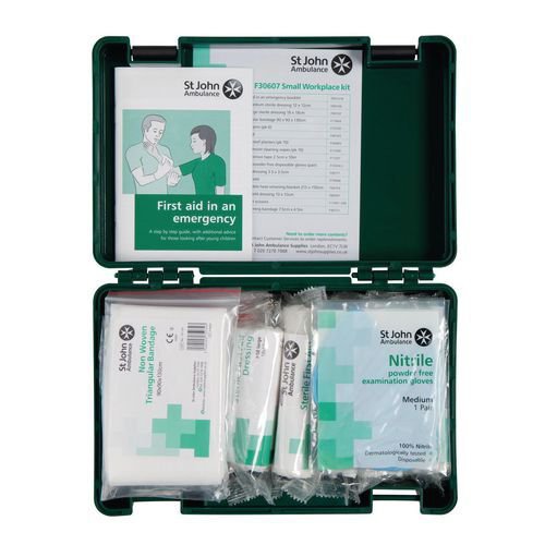 Small BS8599-1:2019 workplace first aid kit Small BS8599-1:2019 workplace first aid kit