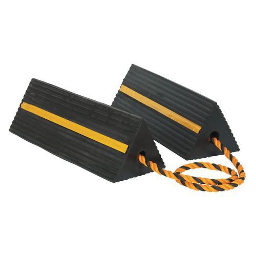 Heavy duty rubber wheel chock 8kg - set of 2 Heavy duty rubber wheel chock 8kg - set of 2