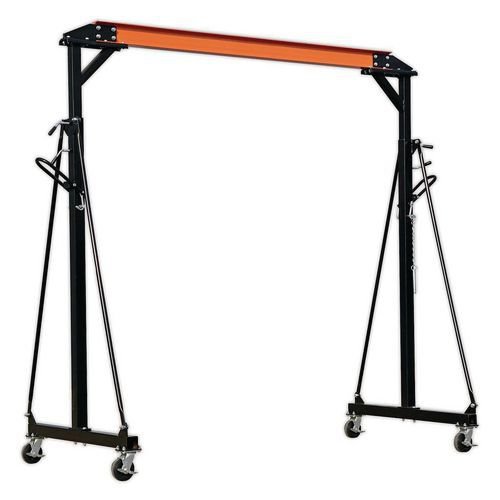 Adjustable portable steel gantry crane, 1000kg capacity Adjustable portable steel gantry crane, 1000kg capacity