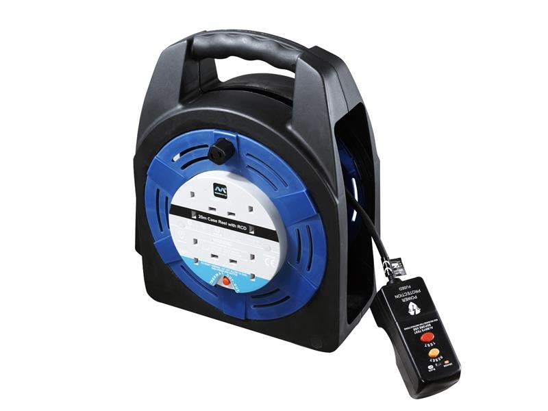 MST CASE REEL 240V 13A 4-SOCKET RCD & TH