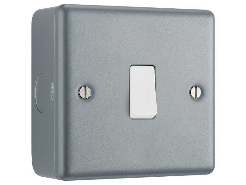 MST METAL CLAD 1-GANG 2-WAY LIGHT SWITCH