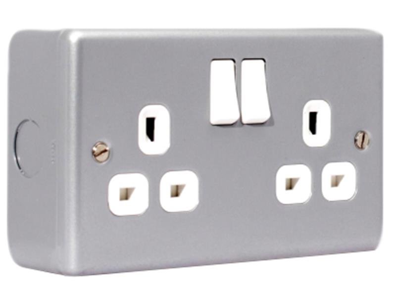 MST METAL CLAD SWITCHED SOCKET 2-GANG 13