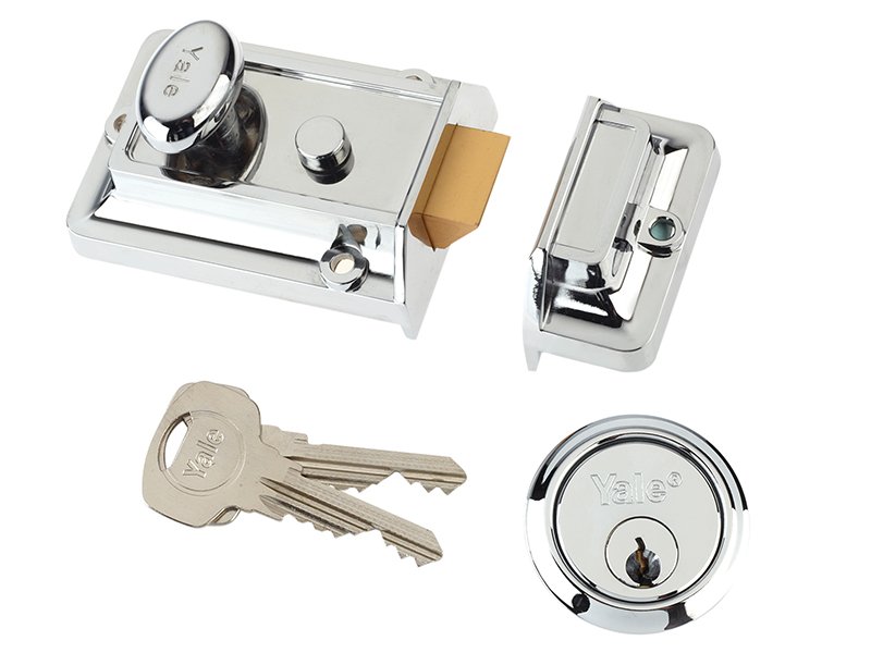 YAL P77 TRADITIONAL NIGHTLATCH 60MM BACK