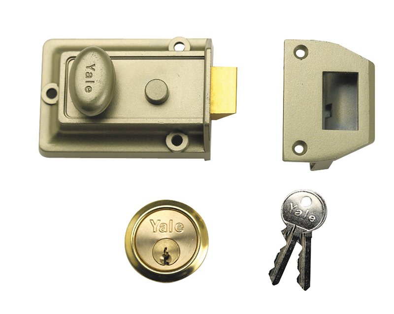 YAL P77 TRADITIONAL NIGHTLATCH 60MM BACK
