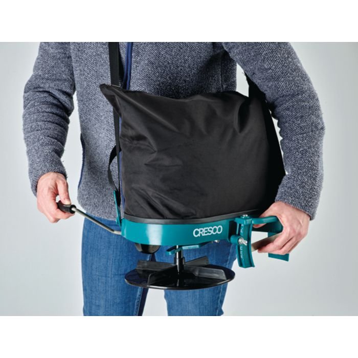 SHOULDER MOUNTED SALT SPREADER 8L