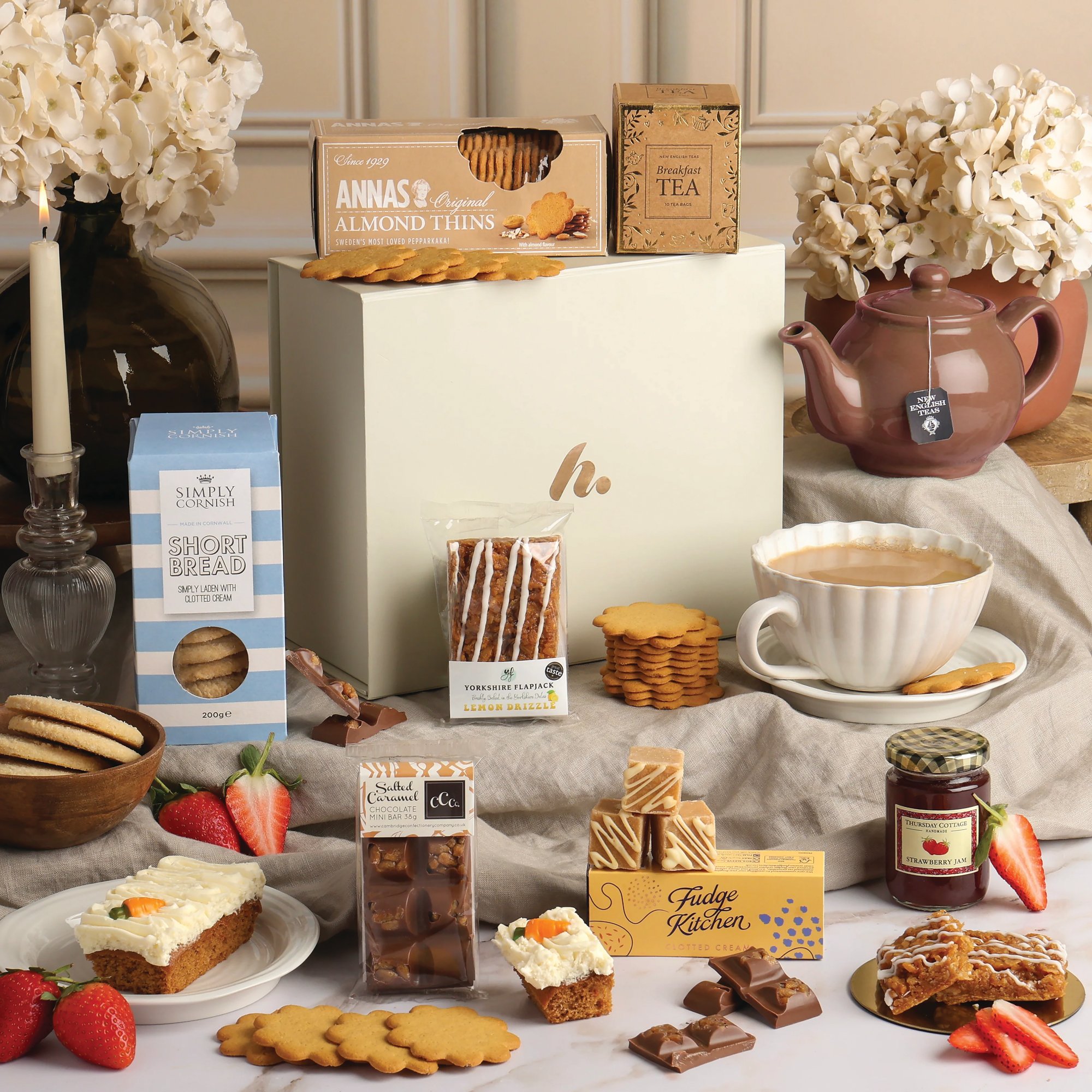 AFTERNOON TEA DELIGHTS HAMPER
