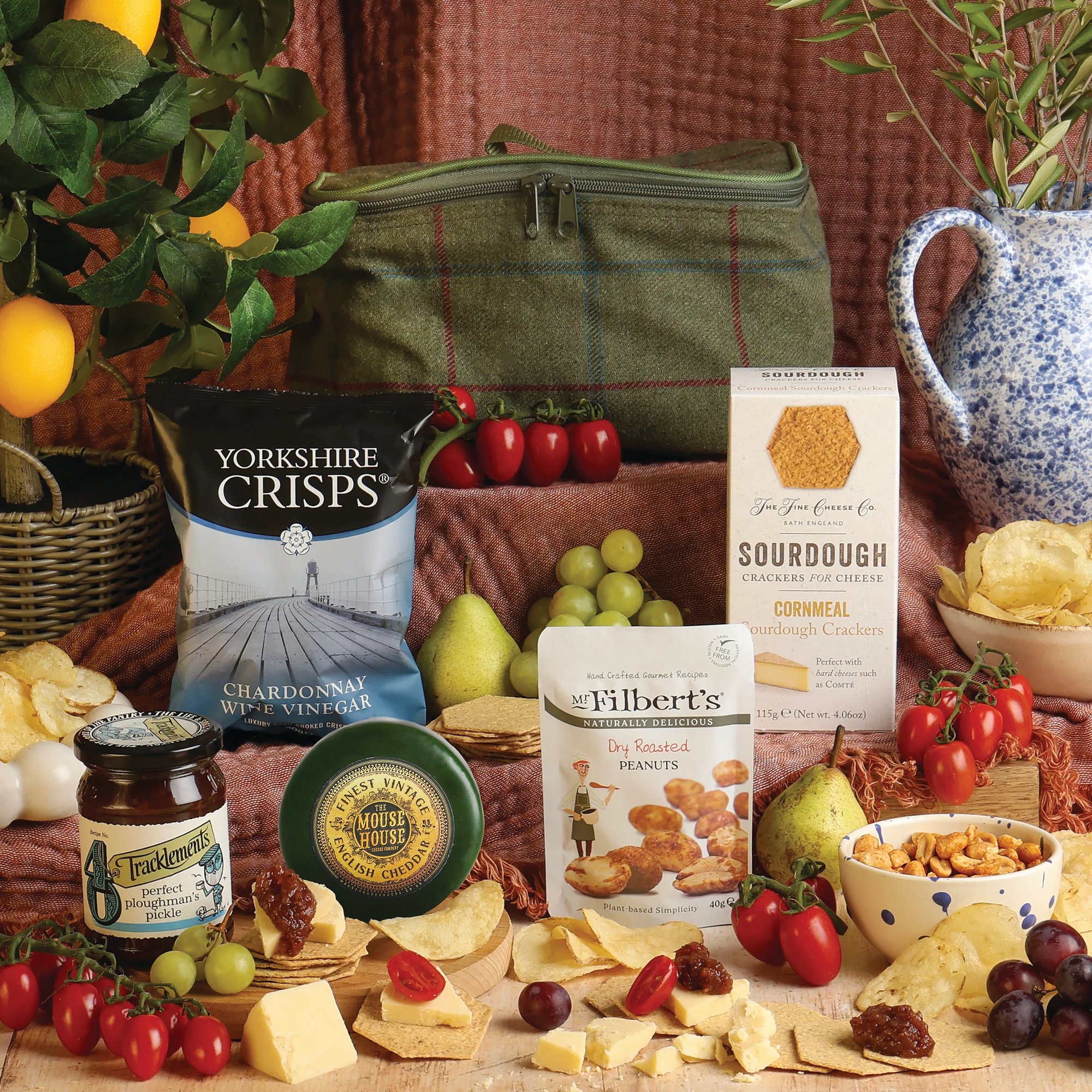 THE PLOUGHMANS PICNIC HAMPER