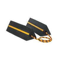 HDUT RUBBER WHEEL CHOCKS 8KG PK2