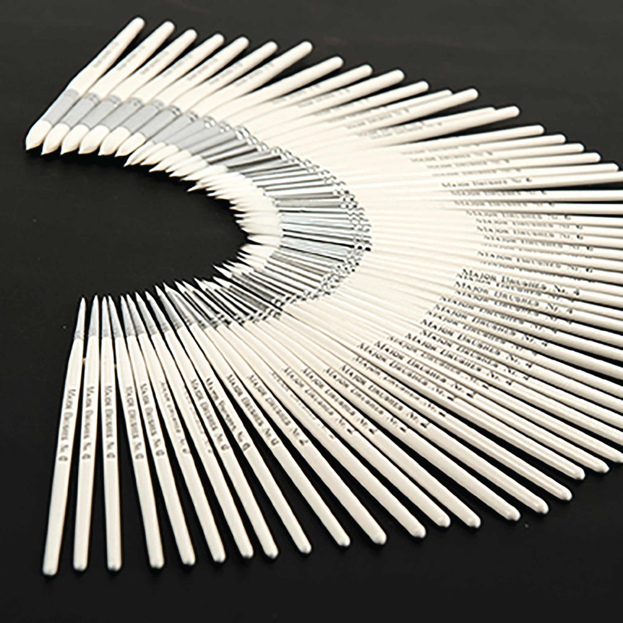 WHITE ROUND PAINT BRUSH WHT HDL PK60